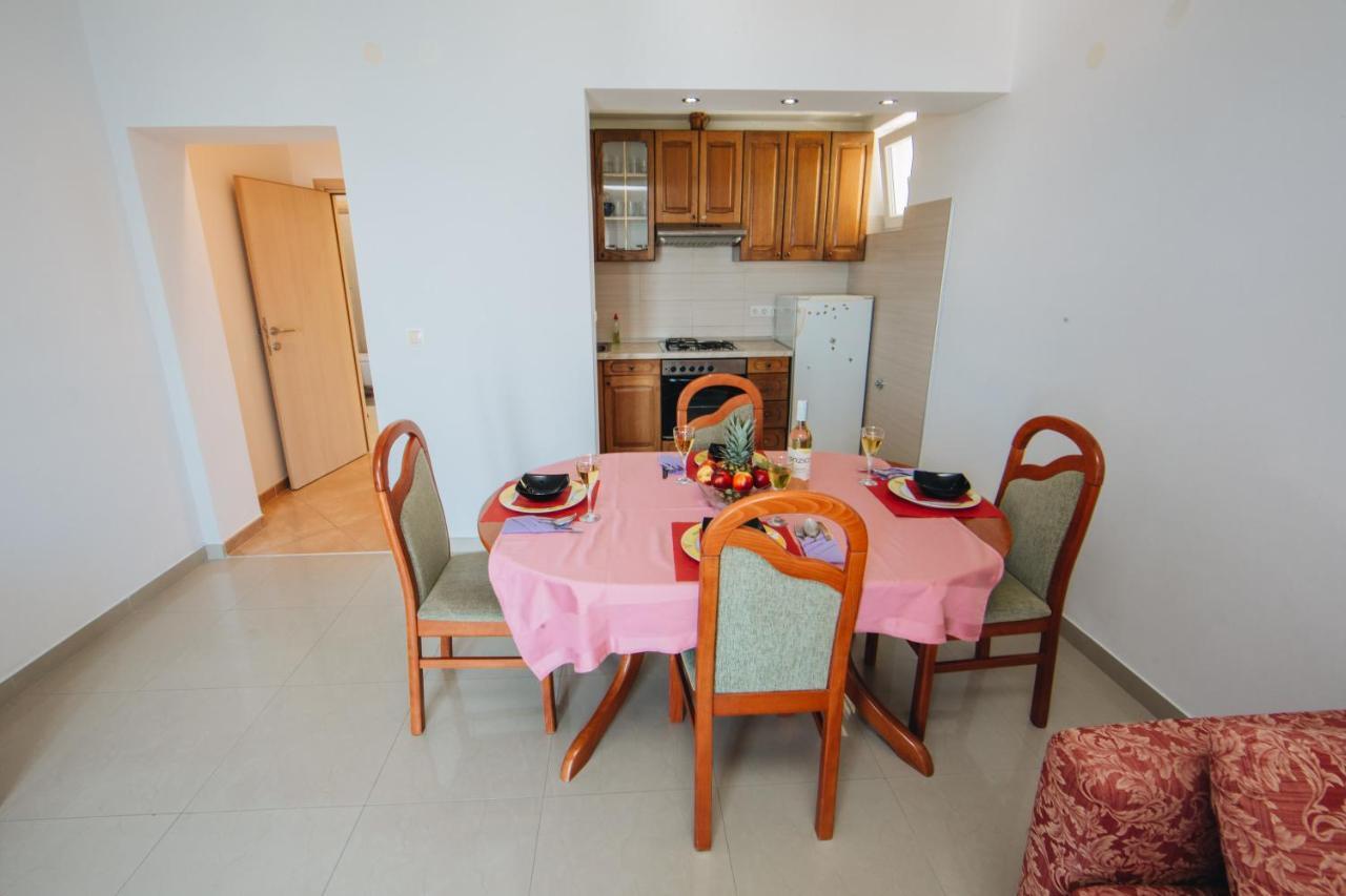 Apartments Mateo เบรลา ภายนอก รูปภาพ